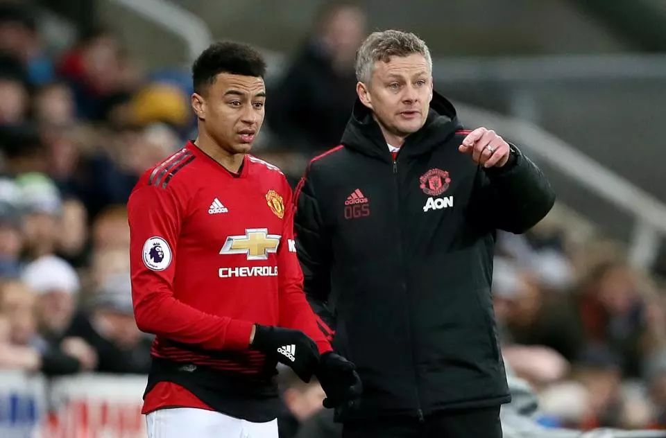 这一决定背 这一决定背