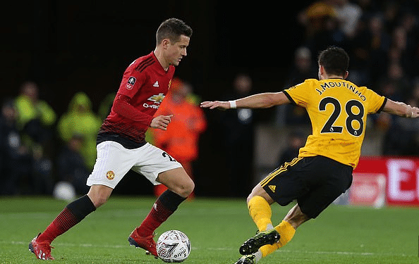 争锋相对 争锋相对